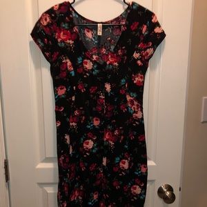 Mudd red rose and black summer dress